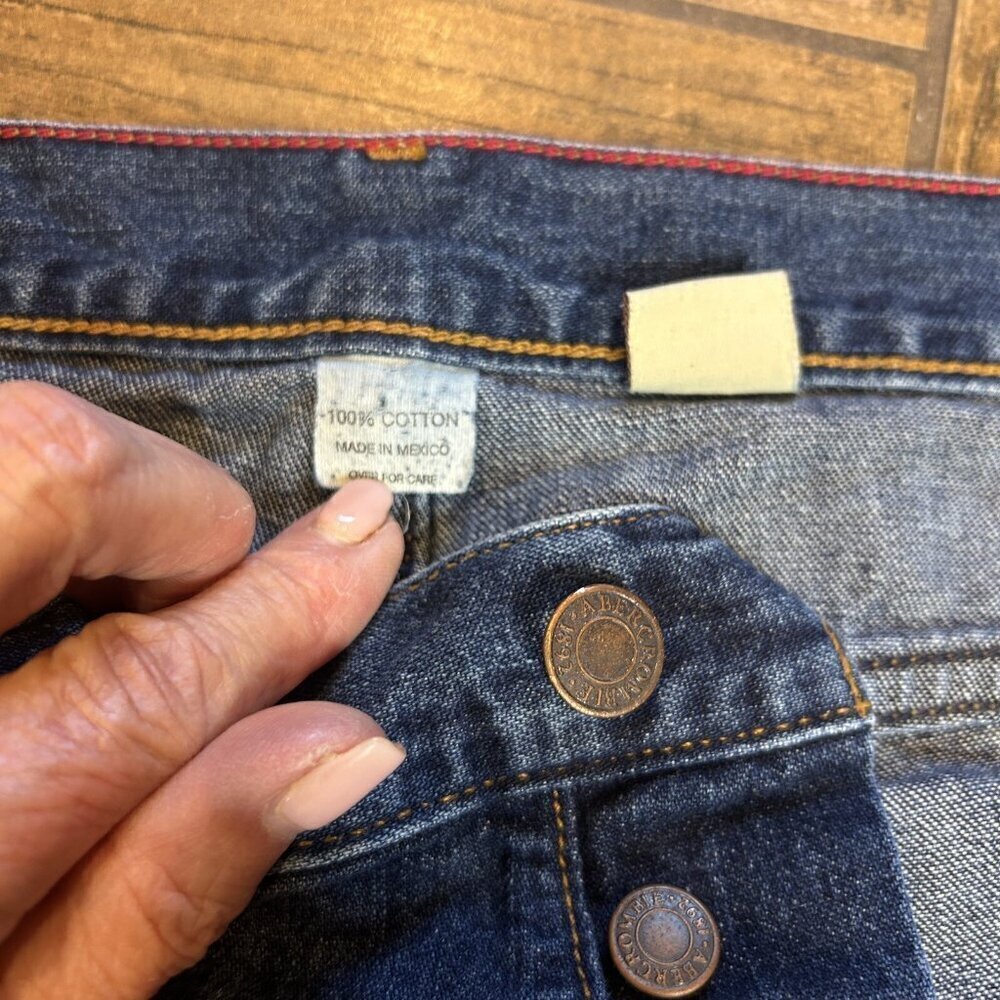 Abercrombie & Fitch 1892 Women's Button Fly High Rise Cropped Jeans Size 12 - Picture 5 of 13